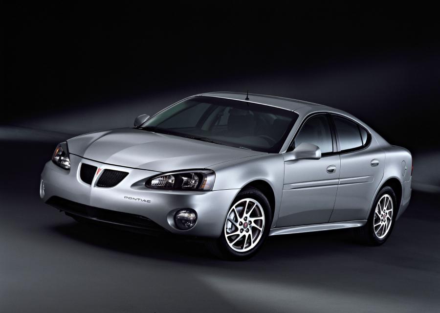  Pontiac Grand Prix 2005 года  (фото 41 из 44)